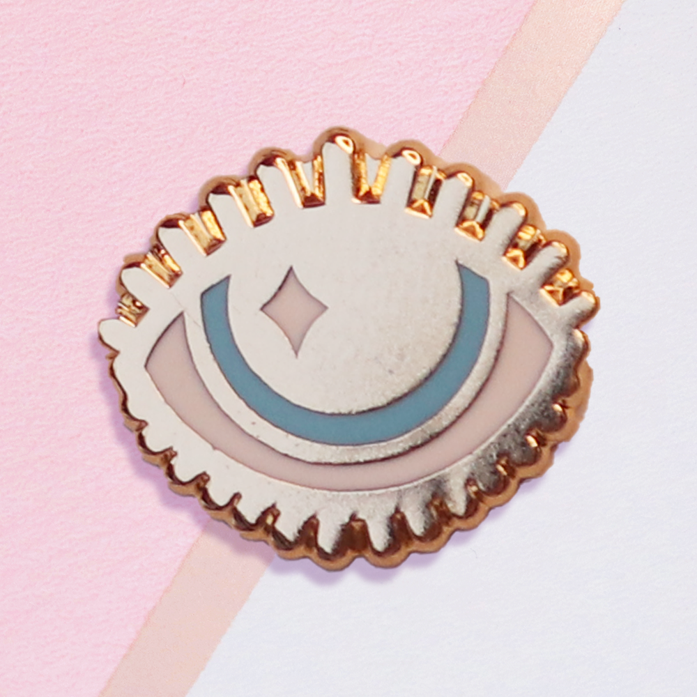 Gold Hooded Eye Mini Pin