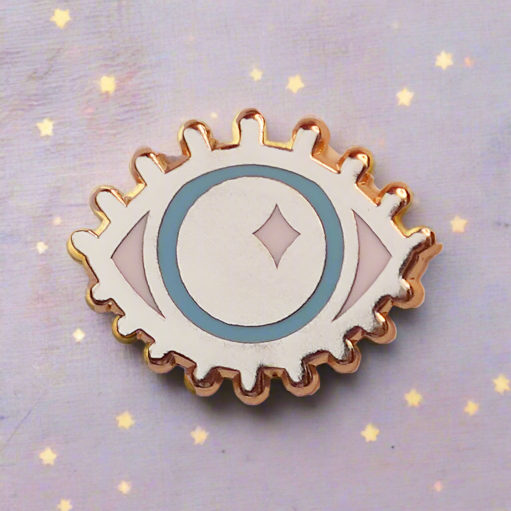 Gold Wide Eye Mini Pin